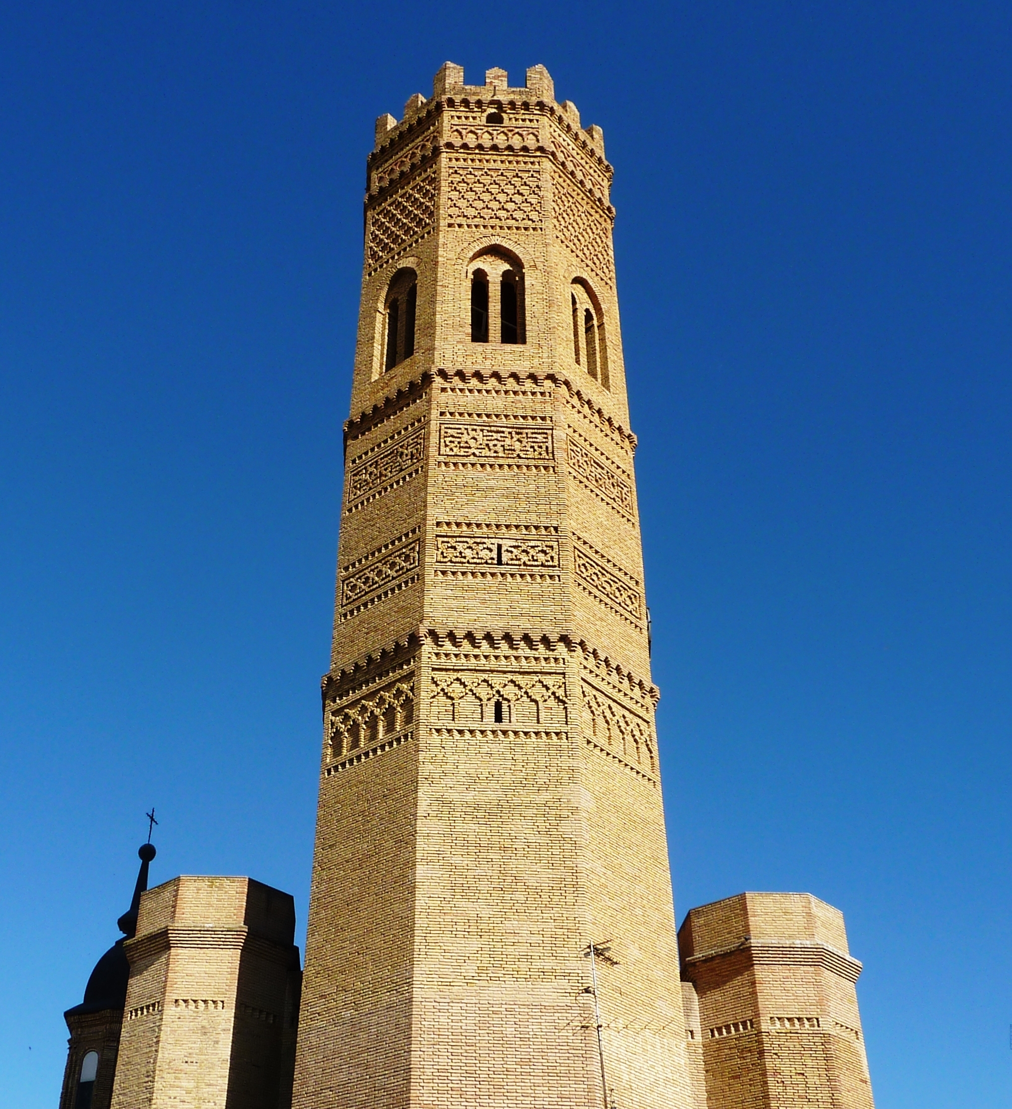 Torre de Santa Mª de Tauste